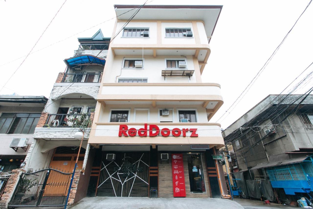 Отель Reddoorz @ Piy Margal Sampaloc Манила Экстерьер фото